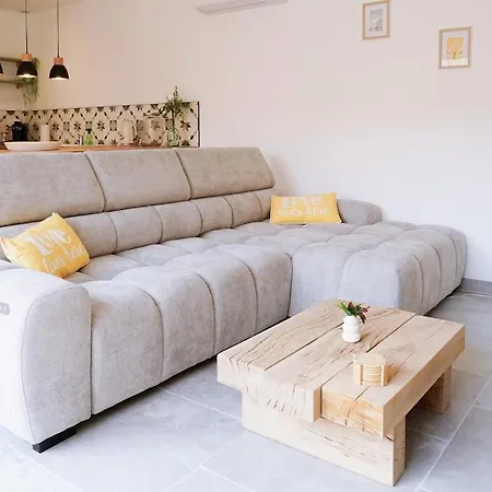 בית נופש Du Golf De Laurent De La Pree *